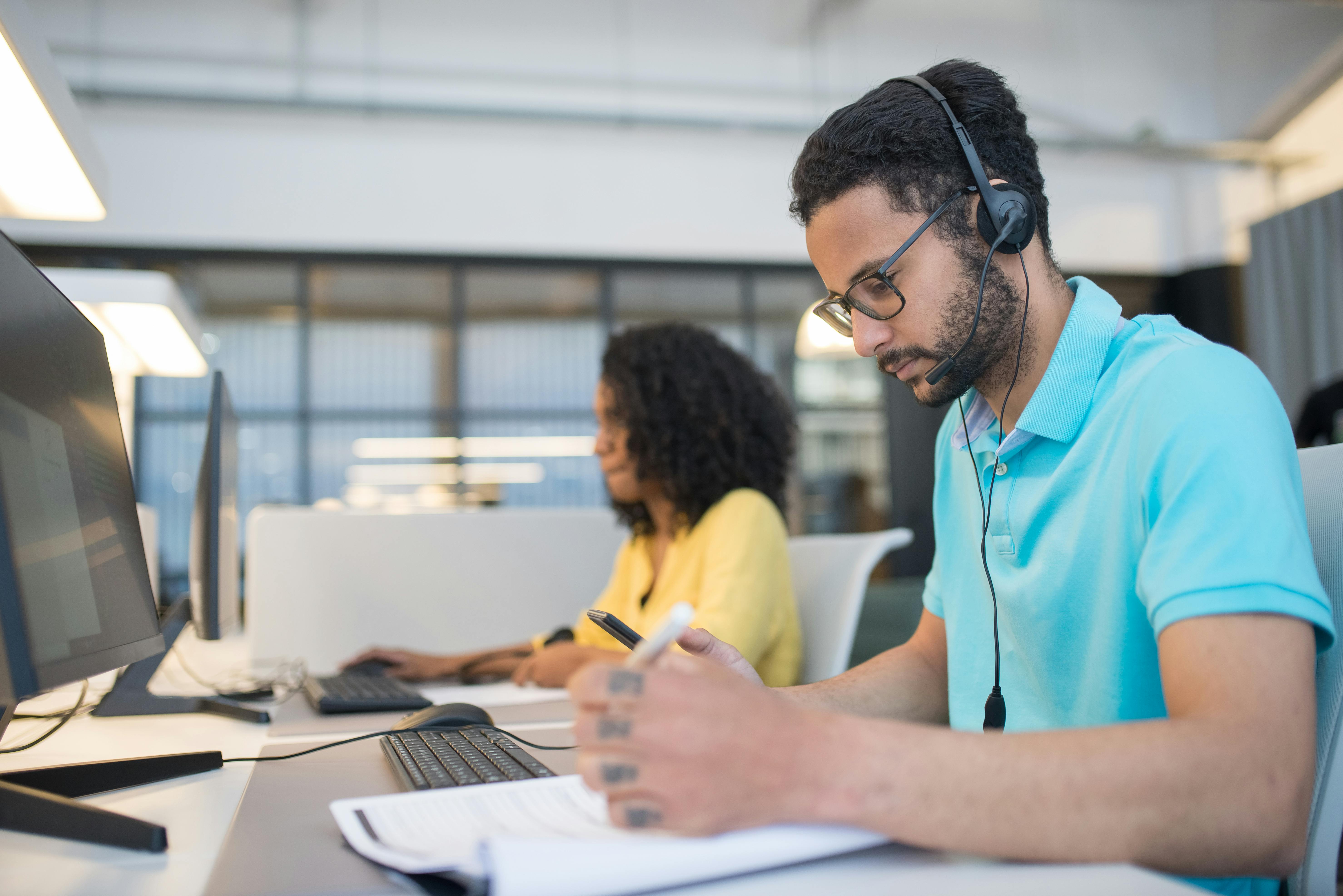7 Customer Support Tasks You Should Automate With AI